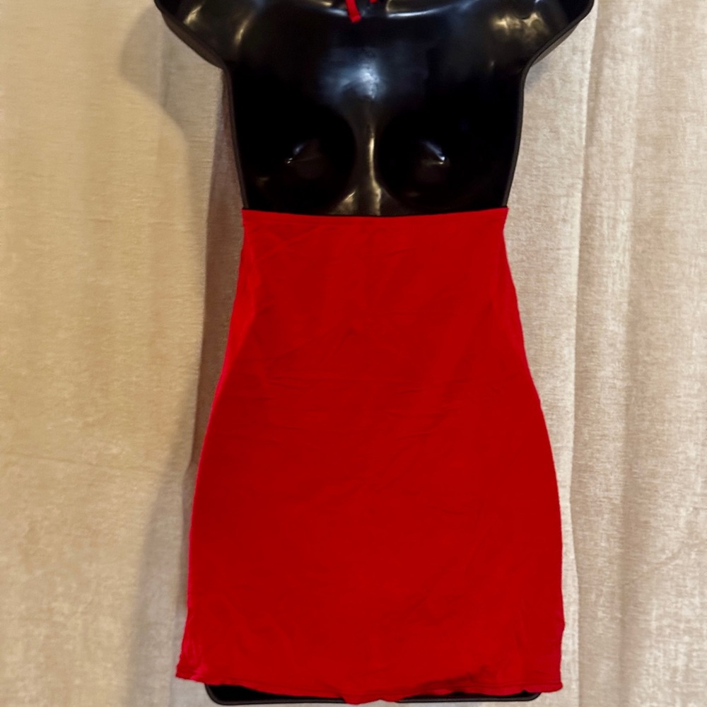 VINTAGE FREDERICK’S of HOLLYWOOD Elegant Red and Black Lace Chemise - Picture 6 of 8